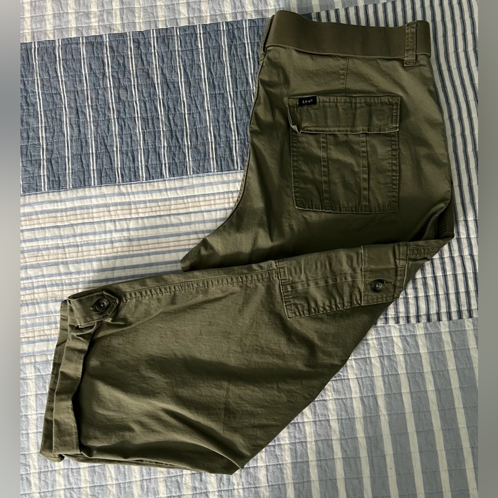 Lee Lot Of 2 Pair Capris - Picture 4 of 15